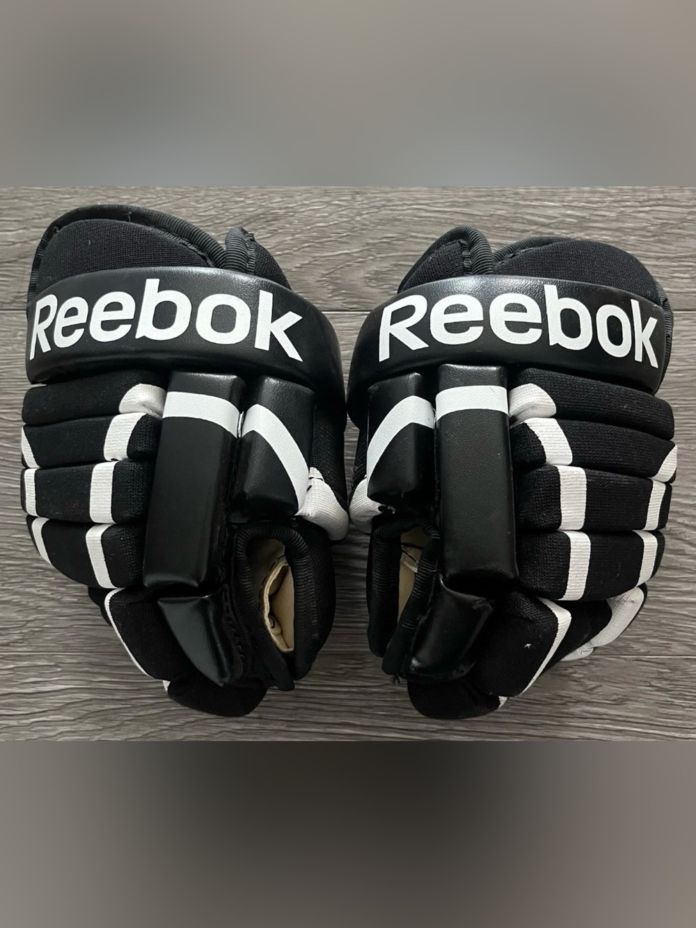 Reebok SC2 Sidney Crosby Hockey Gloves 9" Youth Black SC 87 4-Roll Kid